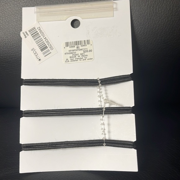 Hair bands - Picture 3 of 5